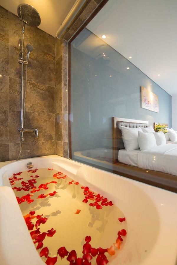 Clivia Hotel & Suite Da Nang Exterior photo
